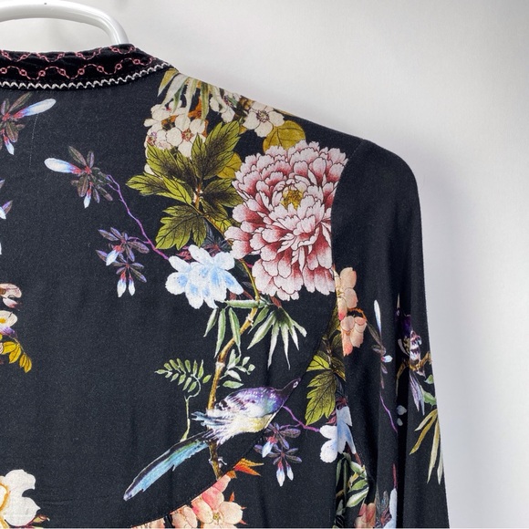 Johnny Was 3J Workshop Velvet mix Black Long Sleeve Top shirt Blouse Size Medium - Picture 11 of 15